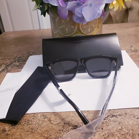 Host Pick♥️YSL SAINT LAURENT Oversized Sunglasses - Picture 5 of 7